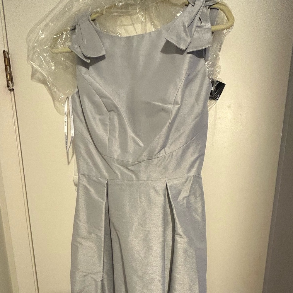 ALFRED SUNG Elegant Light Gray Midi Dress